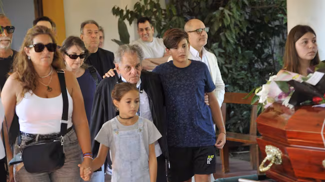 El último adiós a Gasalla: familiares y amigos despidieron los restos del actor en Pilar