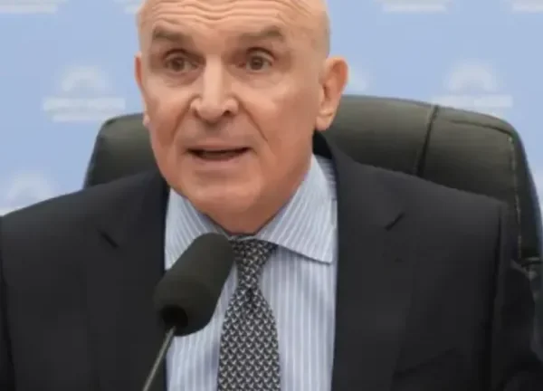 Tras declinar su candidatura | Espert renunció a la presidencia de la Comisión de Presupuesto de Diputados