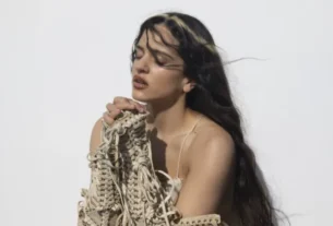 ROSALÍA lanza “LUX”, un álbum monumental donde lo divino y lo mortal se encuentran